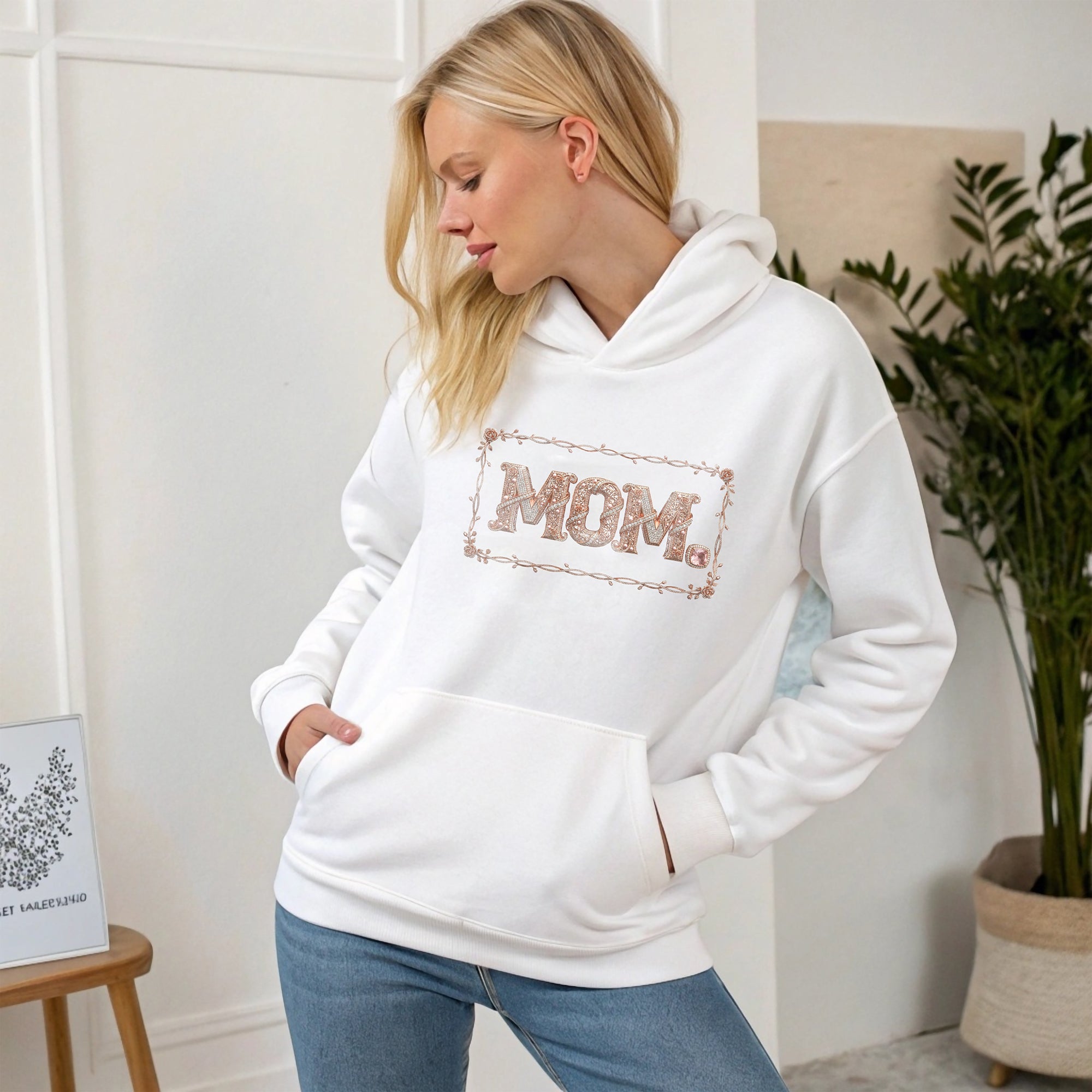 Vintage Floral MOM Hoodie – Elegant & Cozy Mom Gift